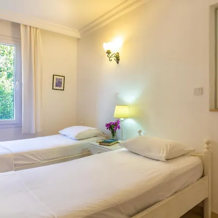 Ξενοδοχείο με διαμερίσματα Korsan No.6 *